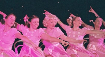 ok girls, all smiles and chests out, and they won't notice we sang the same verse twice